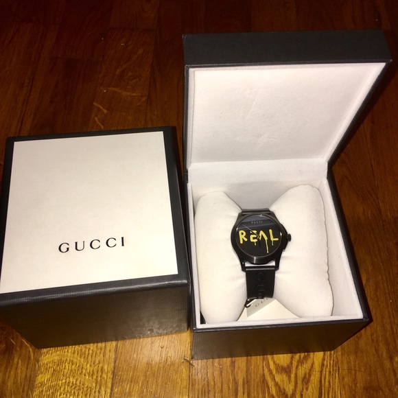 New authentic - Picture 2 of 2